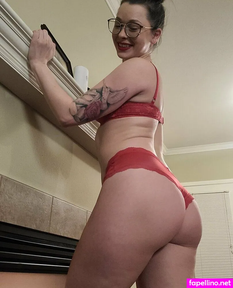 mama_reign, sophie_njery Nude Leaked OnlyFans Photo #6PR4qgHk8x