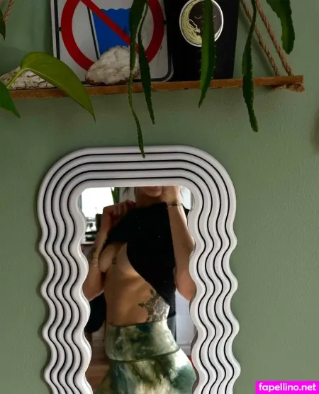 Mamahoneybadger OnlyFans Thumbnail #dCmFZyCARv