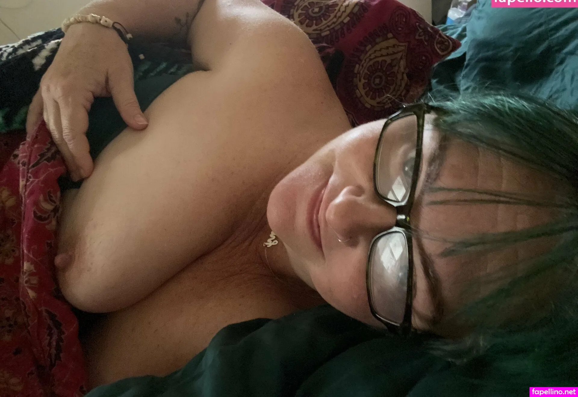 loveandgooodfood, mamakatfree Nude Leaked OnlyFans Photo #VarlAOWCAP