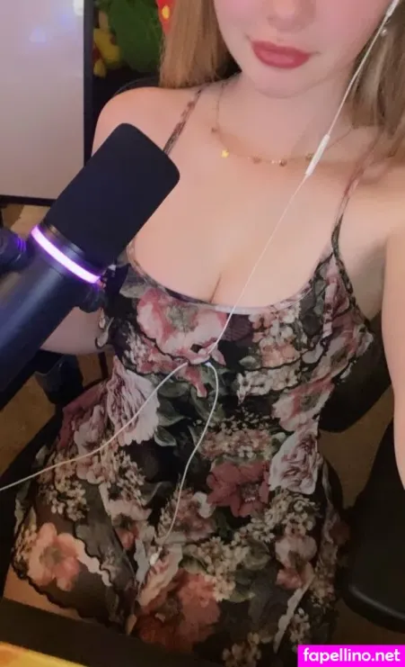 Mamfie OnlyFans Thumbnail #CZAZ2redHG