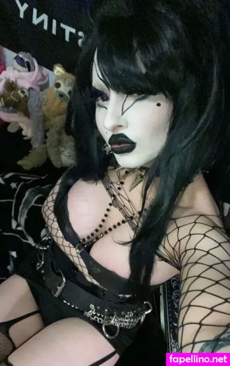 Mamie Hades OnlyFans Thumbnail #vaVc1Pe0Wb