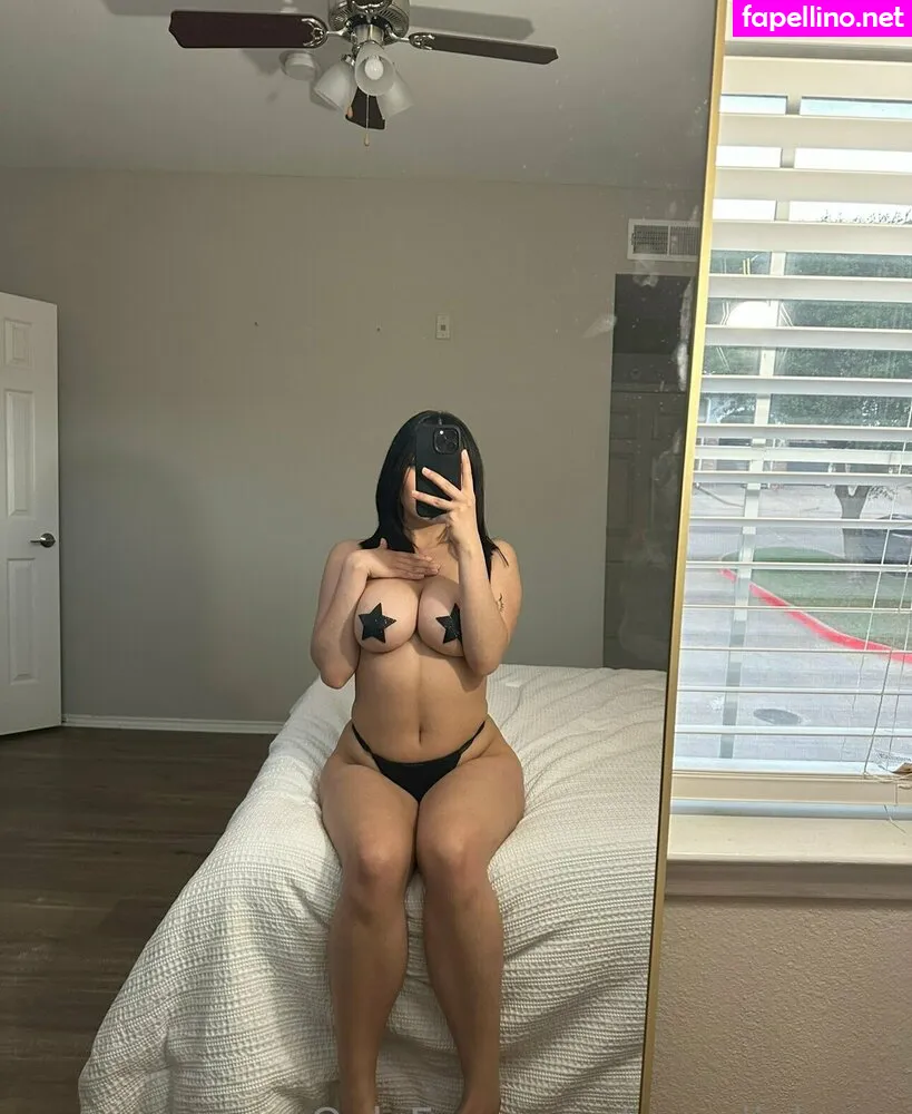 itssaraaahy, mamiglocc, mamiigloccc Nude Leaked OnlyFans Photo #7qJMZo68ij