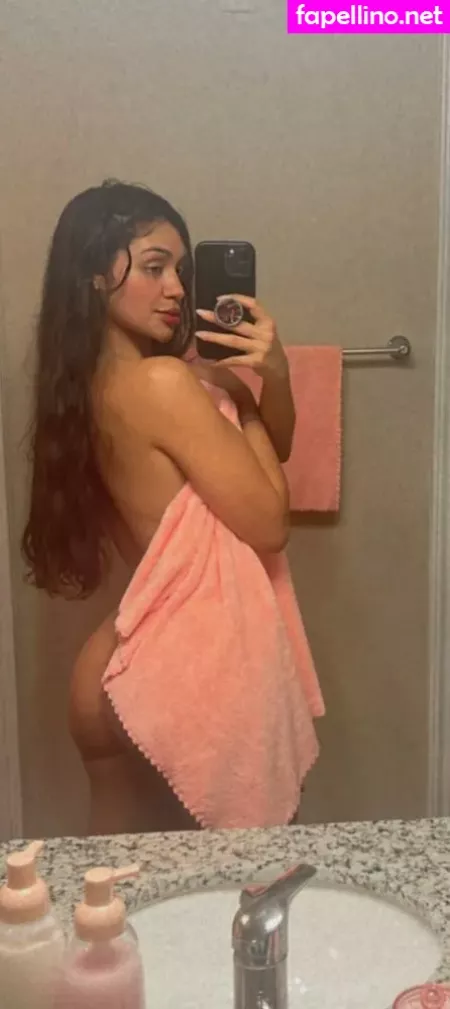 Mamita OnlyFans Thumbnail #CcQA9b1G3Q