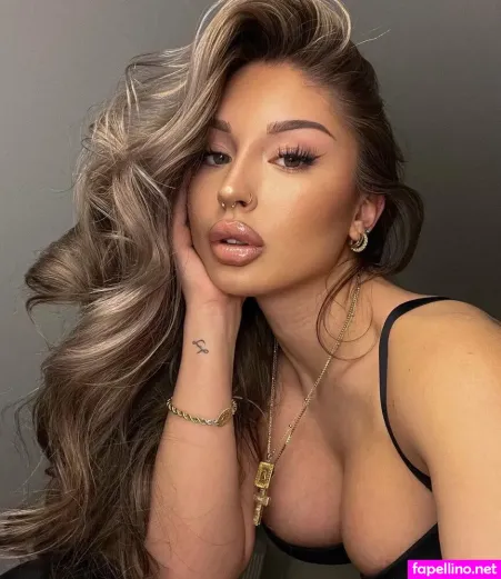 Mammmichulaaa OnlyFans Thumbnail #KpNyj8wLye