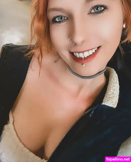 Mandeemoore OnlyFans Thumbnail #yhdSwRcu8W