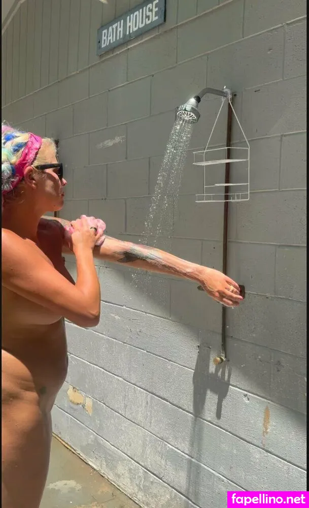 cellulite_looks_better_tan, mandi.castle.free Nude Leaked OnlyFans Photo #1MFUE4ea2m