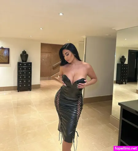 Mandi Vakili OnlyFans Thumbnail #DibKrhhGRZ