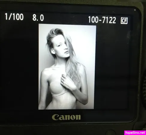 Mandy Bork OnlyFans Thumbnail #MYNJE1kc83