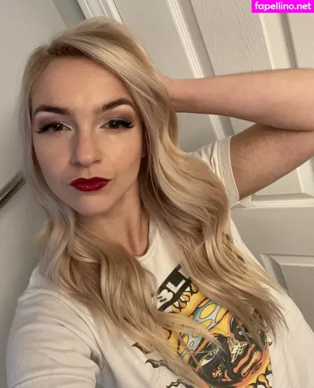 Mandy Marx OnlyFans Thumbnail #q3TRARl2gL