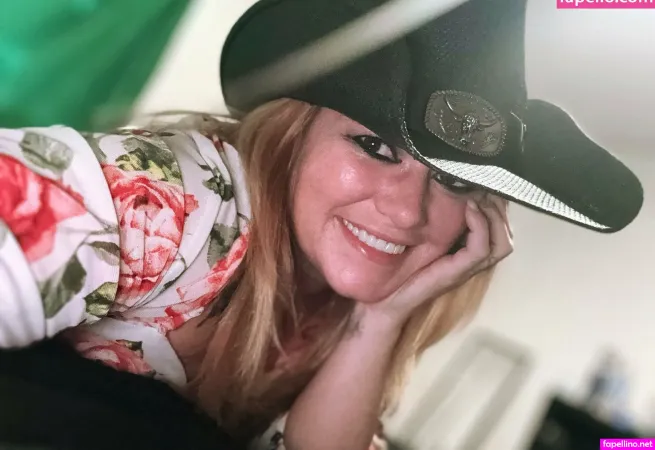 Mandyscandyshop OnlyFans Thumbnail #zbX0EGaM56
