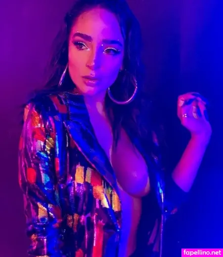 Manelyk Gonzlez OnlyFans Thumbnail #EEydilCfFc