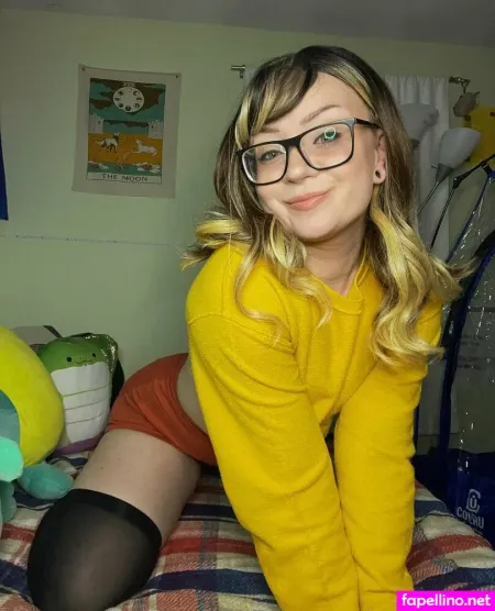 Manic Girl OnlyFans Thumbnail #MggxuvIel8