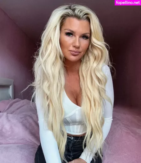 Manja Ihrke OnlyFans Thumbnail #dTPk9MAIaY