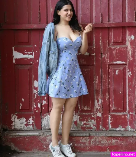 Mannara Chopra OnlyFans Thumbnail #jWzb36PyFz