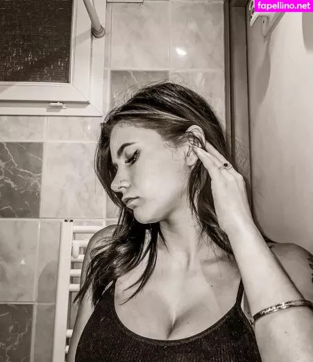 Manon Chrd OnlyFans Thumbnail #NPf4G20sca