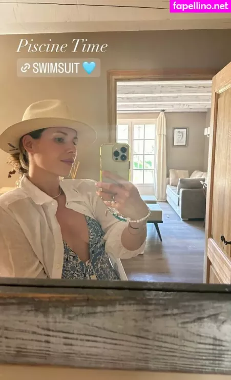 Manon Lagreve OnlyFans Thumbnail #RBp1jM7r5F