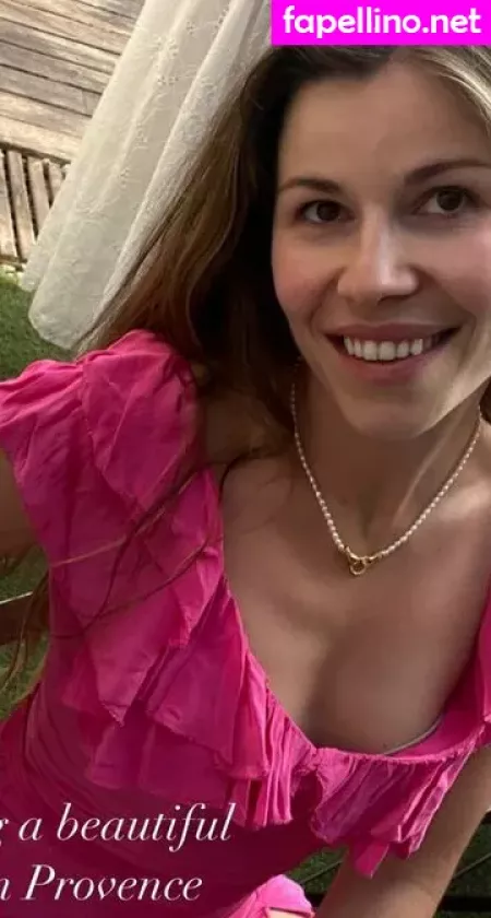Manon Lagreve OnlyFans Thumbnail #o6ePtEzaaN