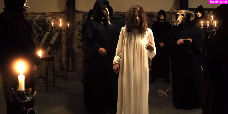 Manon Pages OnlyFans Thumbnail #P2sNzNcfil