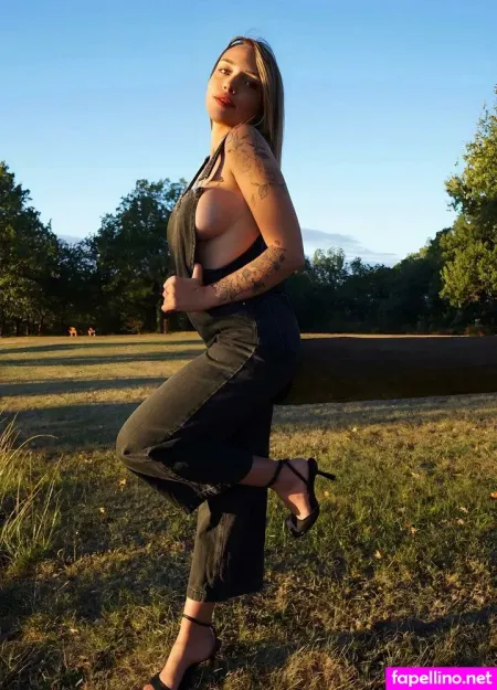 Manonlepapillon OnlyFans Thumbnail #gUEU2P5mLq