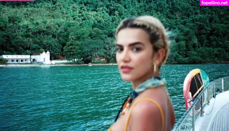 Manu Gavassi OnlyFans Thumbnail #ARfKiix31w