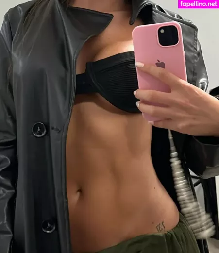 Manu Guglielmi OnlyFans Thumbnail #BK5MjqcaUN