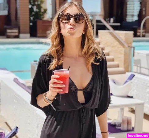 Manuela Apitzsch Maapi90 OnlyFans Thumbnail #Le1z0hJrS3