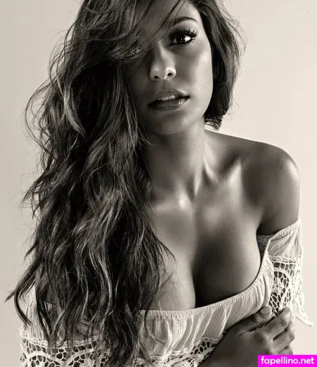 Manuela Arbelaez OnlyFans Thumbnail #7k0Q1Y2zPL