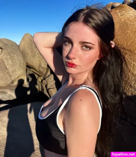 Manuela Calvo OnlyFans Thumbnail #zXHd831be4