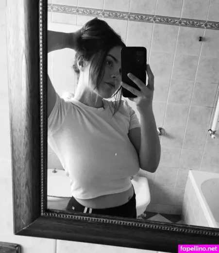 Manuela Conigliaro OnlyFans Thumbnail #7qrYJJltLu