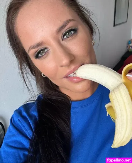 Manuela Tdi OnlyFans Thumbnail #7JDuktVZo8