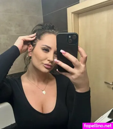 Manuela Tdi OnlyFans Thumbnail #Hx6yy54cOj