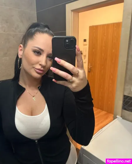 Manuela Tdi OnlyFans Thumbnail #U1GPMO8nAx