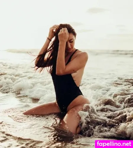 Manuela Velez OnlyFans Thumbnail #K1fHyhatVr