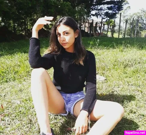 Manuela Velez OnlyFans Thumbnail #Kyc1I6FSAy