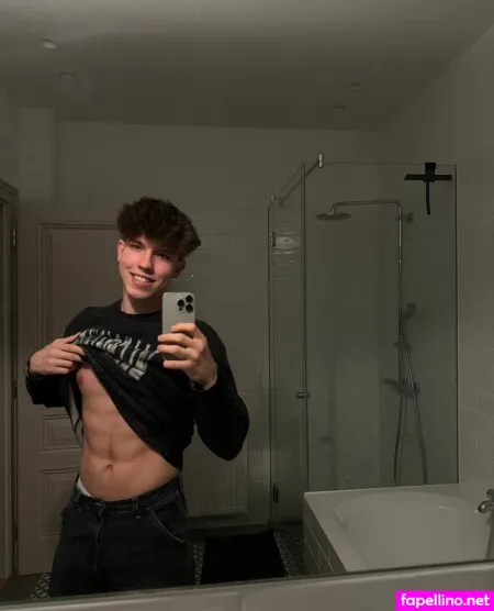 Manutwinkx 3 OnlyFans Thumbnail #JWzdVHlNY2