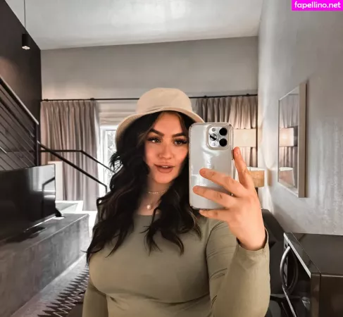 Maple Divine OnlyFans Thumbnail #JN5ZRYOeZm