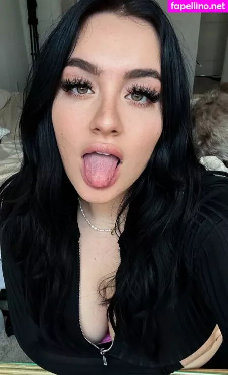 Maple Divine OnlyFans Thumbnail #SZizYjQcs0