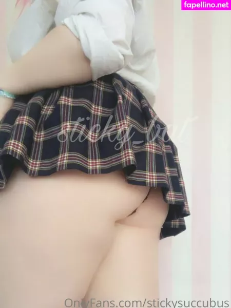 Maplesyrps OnlyFans Thumbnail #yW3hGgBhgO