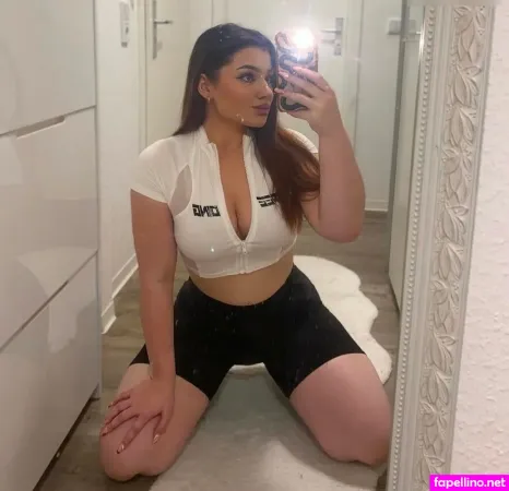 Mara Ambronn OnlyFans Thumbnail #B1mjdoW9Dx