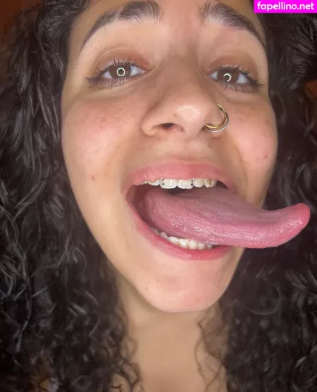 Mara Lafontan OnlyFans Thumbnail #Xt1CRQrGFN