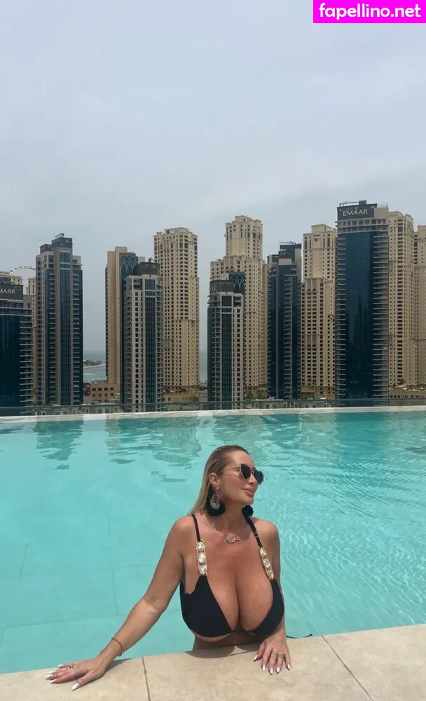 giorgiatraversi, mara_traversi, maratraversi Nude Leaked OnlyFans Photo #3Um1Yx8vUg