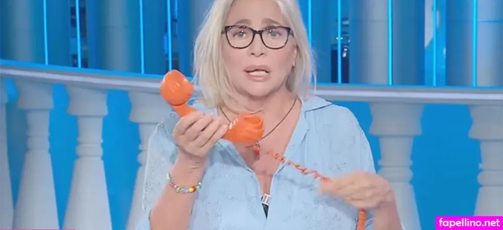 Mara Venier OnlyFans Thumbnail #y8wZZnttQo