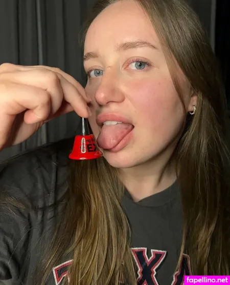 Marahoffmann OnlyFans Thumbnail #lVg5aiCcef