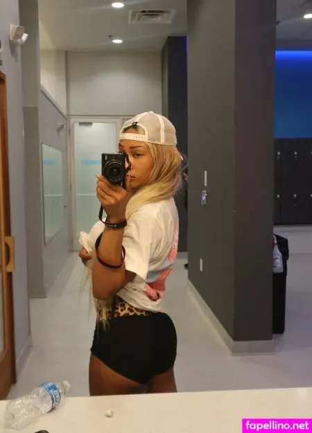 Marasade OnlyFans Thumbnail #vY8EaQCo9O