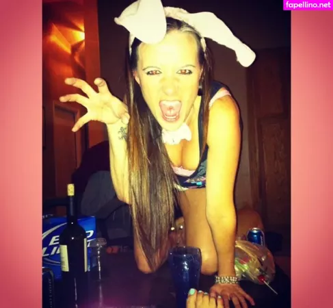 Marci Whitehurst OnlyFans Thumbnail #TUpdc3r2yV