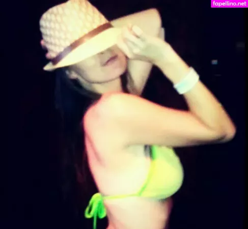 Marci Whitehurst OnlyFans Thumbnail #nCOgEgobak