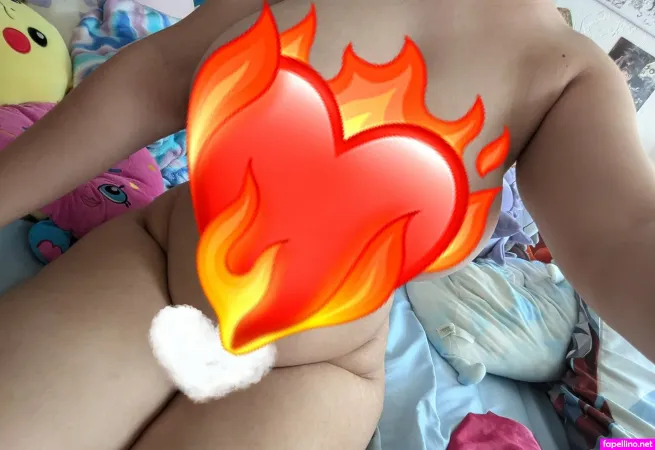 Marciemoomoo OnlyFans Thumbnail #Ta4AUXpjWq