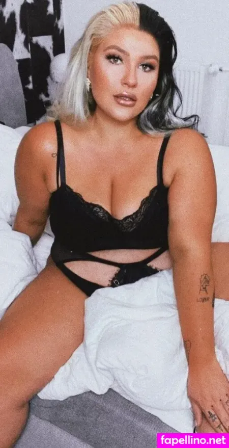 Mareike Flgge OnlyFans Thumbnail #B3GJdrP6Li