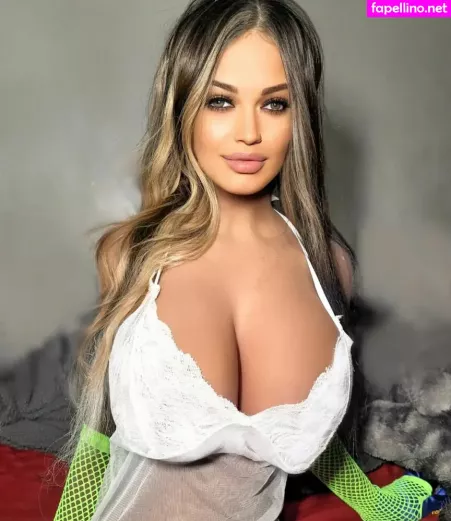 Marela Nova OnlyFans Thumbnail #At4YiSDtq0