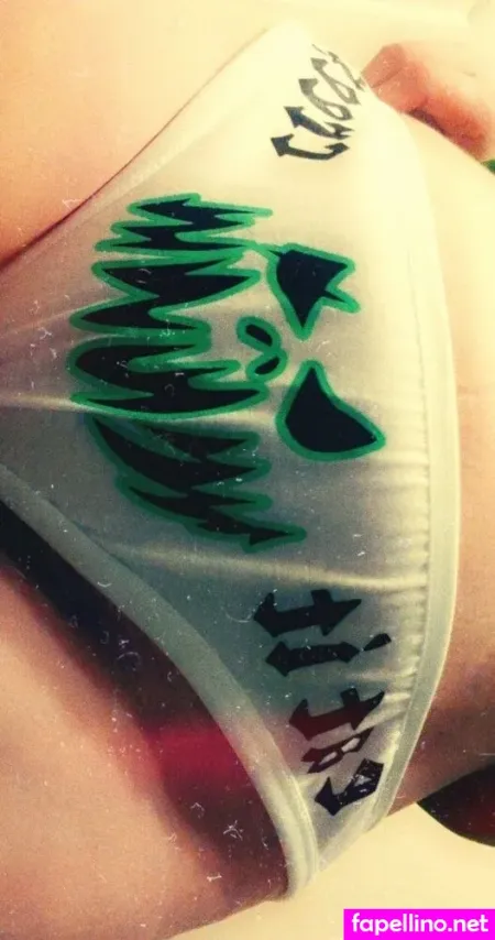 Marelymermaid OnlyFans Thumbnail #e1hyLjqeeJ